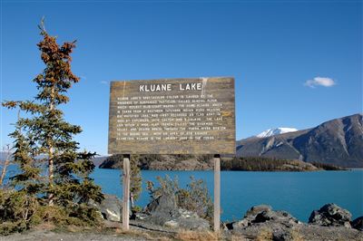 Kluane Lake Informationstafel